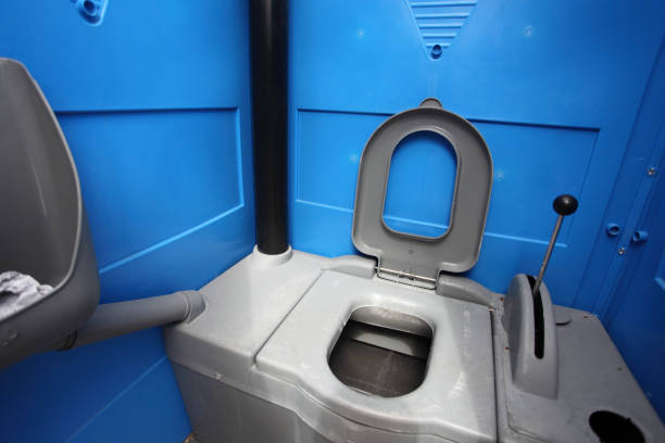 Portable restroom solutions in Calwa, CA